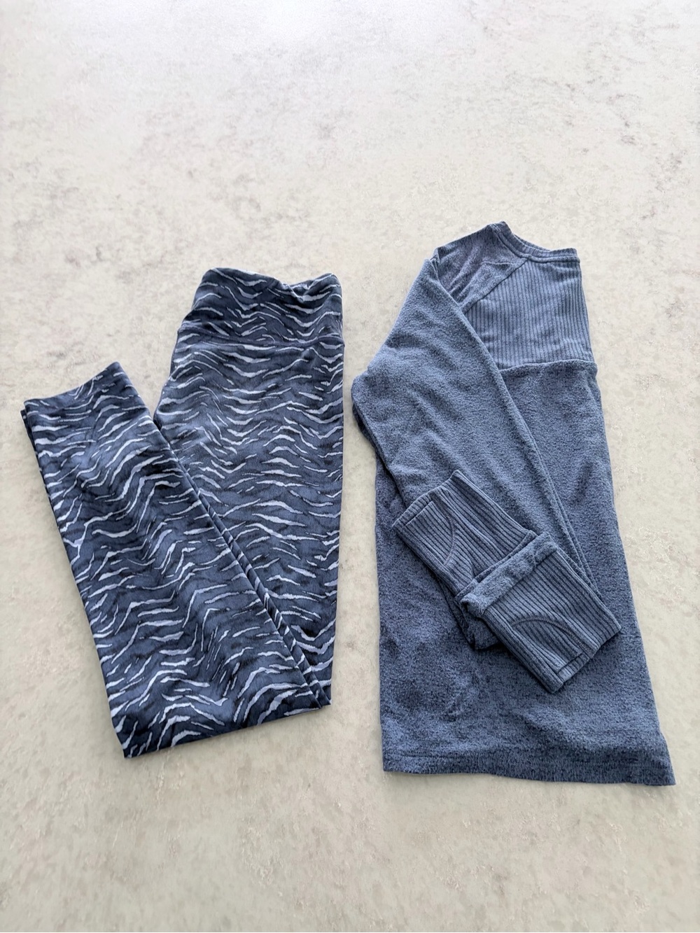 Athleta Girl Blue Sweater + Leggings Outfit Bundle - Size XXL (16)